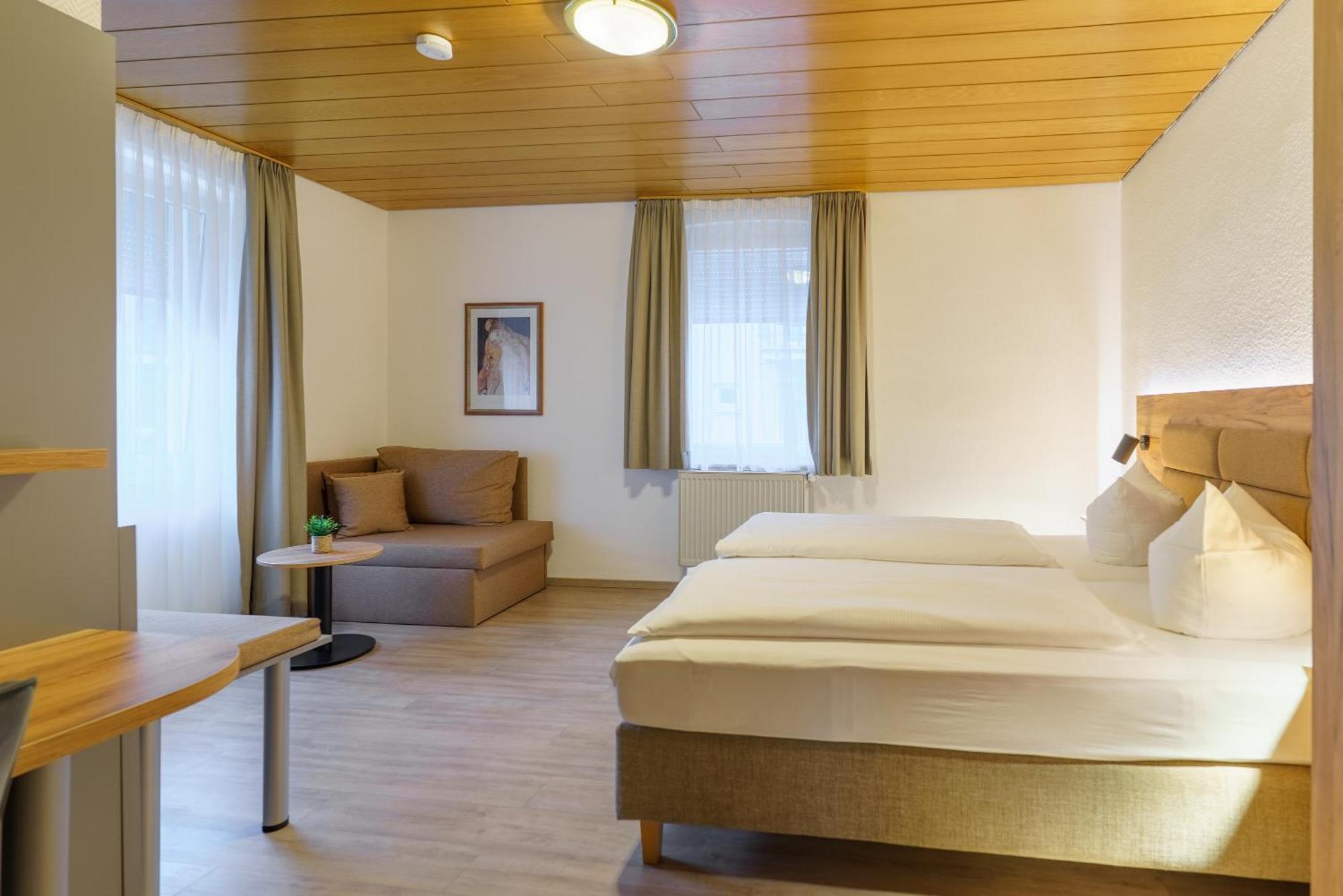 Stadthotel Pfeffermuehle غينغنباخ المظهر الخارجي الصورة