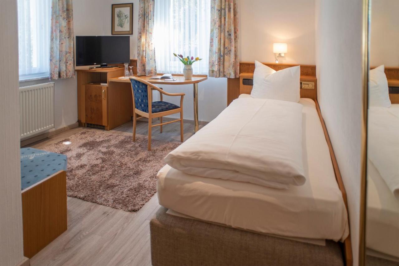 Stadthotel Pfeffermuehle غينغنباخ المظهر الخارجي الصورة
