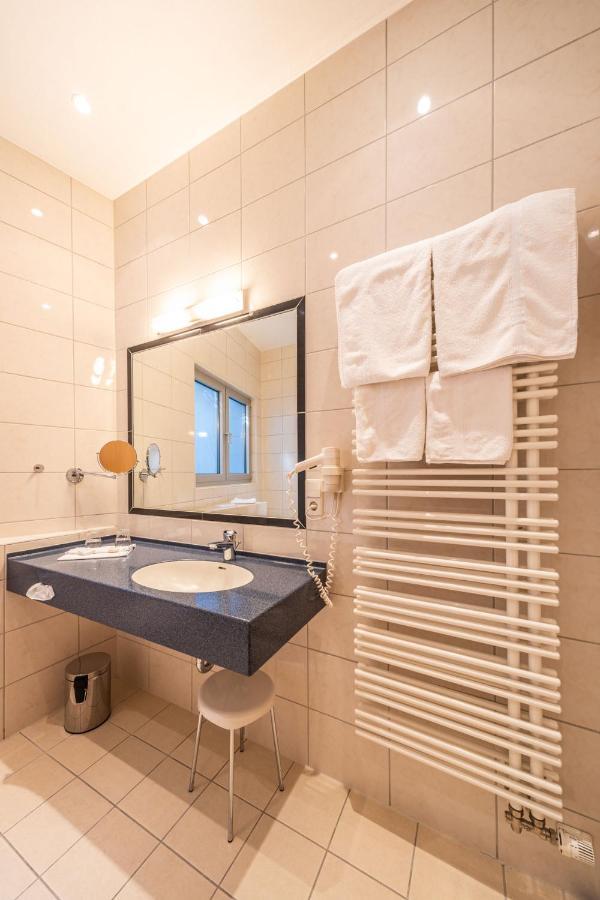 Stadthotel Pfeffermuehle غينغنباخ المظهر الخارجي الصورة